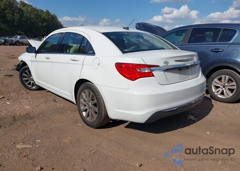 2013 Chrysler 200 Touring из США, поврежденный, VIN 1C3CCBBB8DN556603